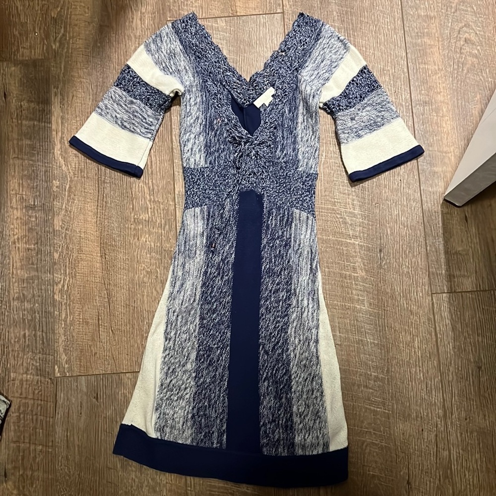 Guess XS dress